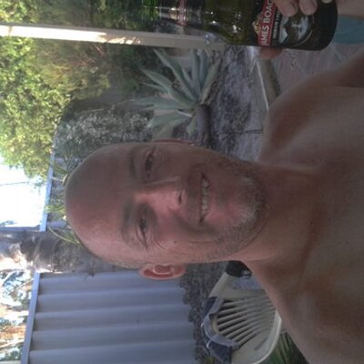 Profile Picture of Jim Apted (@diehardkaraoke) on Twitter