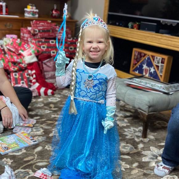 Profile Picture of Terri Vittitow (@tvittitow) on Poshmark