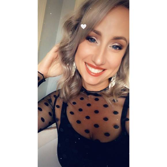 Profile Picture of Jessica Blouch (@jesslily001) on Poshmark