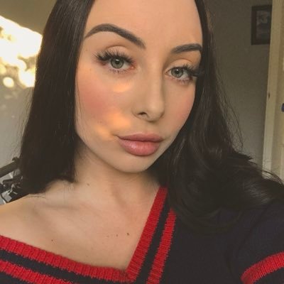 Profile Picture of Stephanie Pearce (@Stephan07409353) on Twitter