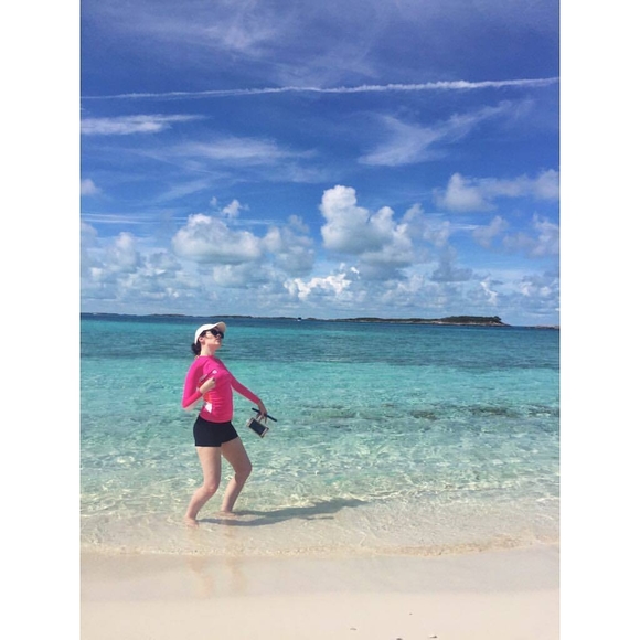 Profile Picture of Julianne James (@ephxenel) on Poshmark
