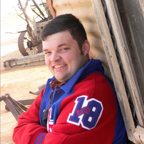 Profile Picture of Jacob Lauderdale (@jdl2000) on Poshmark