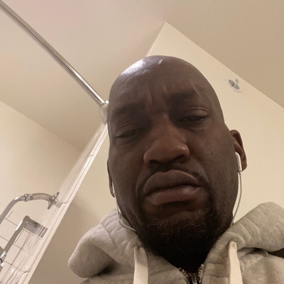 Profile Picture of Kevin Smith (@bk2021) on Poshmark