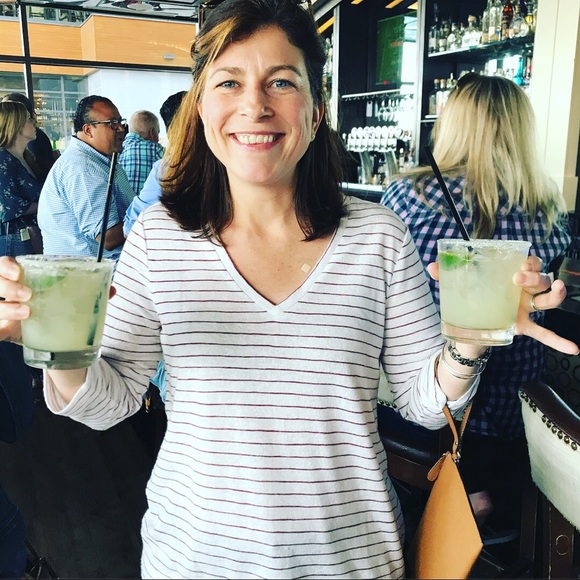 Profile Picture of Kathleen Kelley (@katr1980) on Poshmark