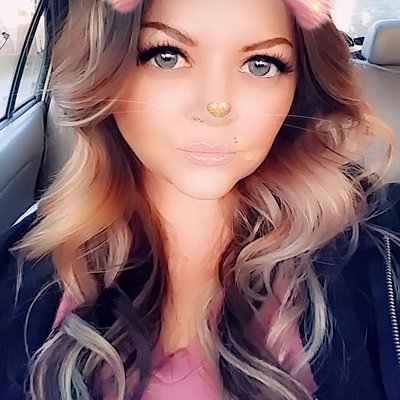 Profile Picture of Jennifer Lovelace (@jluvv1) on Twitter