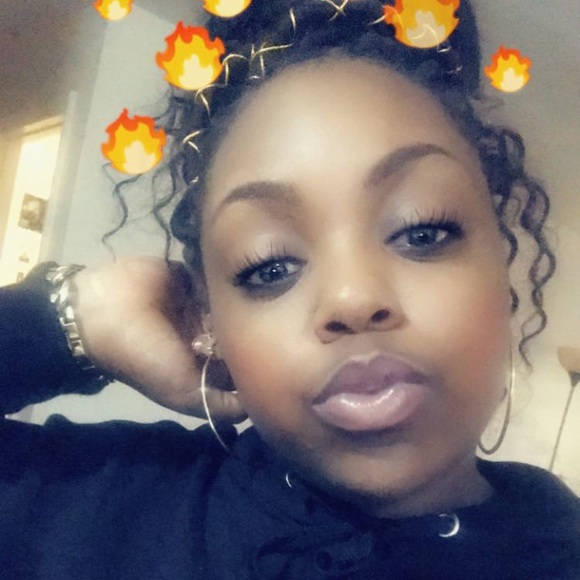 Profile Picture of Ty Roberts (@tee_y03) on Poshmark