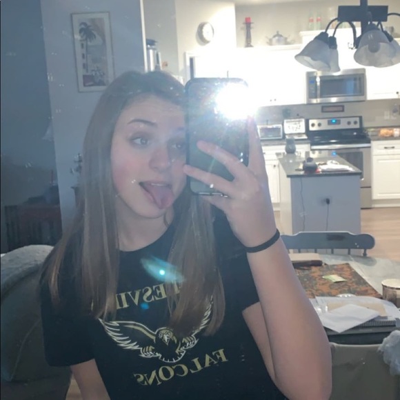 Profile Picture of Natalie Corkern (@12nat) on Poshmark