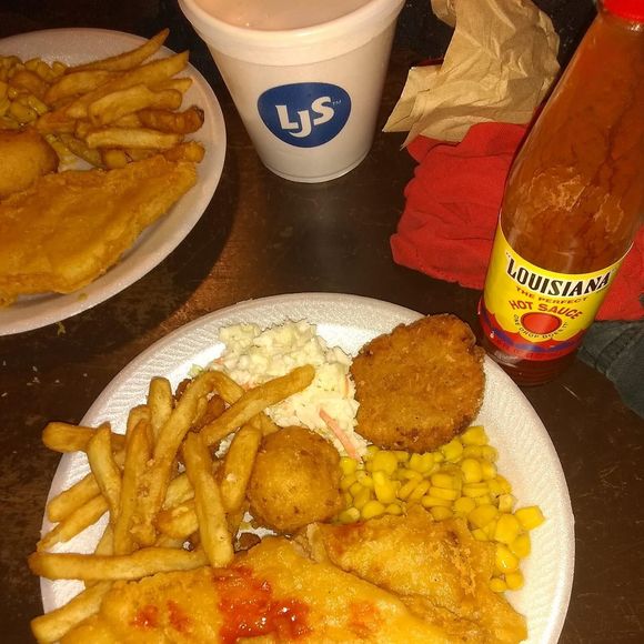 Profile Picture of Percy Thompson (@percyt) on Poshmark