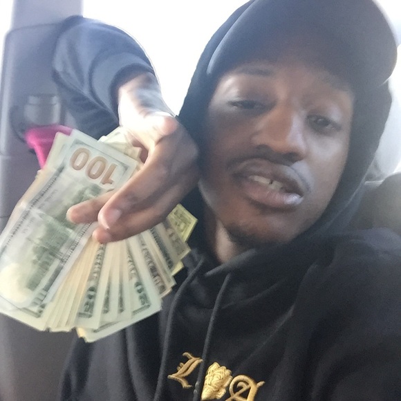 Profile Picture of Corey Brown (@kingcorey864) on Poshmark