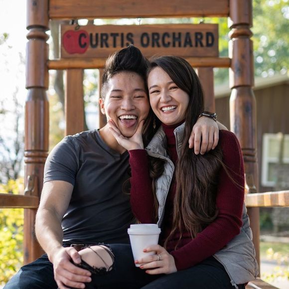 Profile Picture of Mia Naslund (@miaxiu) on Poshmark