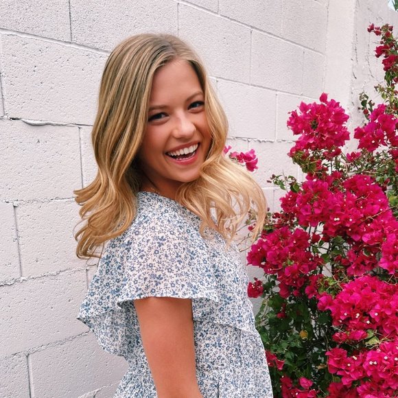 Profile Picture of Grace Fothergill (@gfothergill) on Poshmark