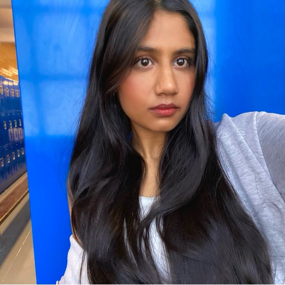Profile Picture of Meher Chowdhury (@yoriye) on Poshmark