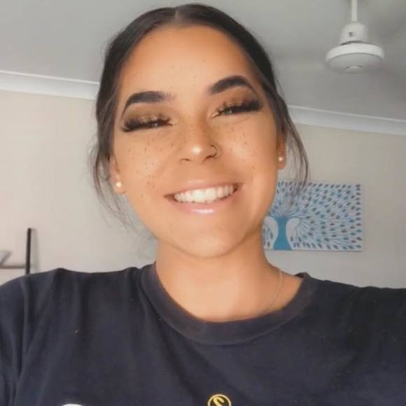 Profile Picture of Yarra-djindi Ingra (@y_ingra) on Poshmark