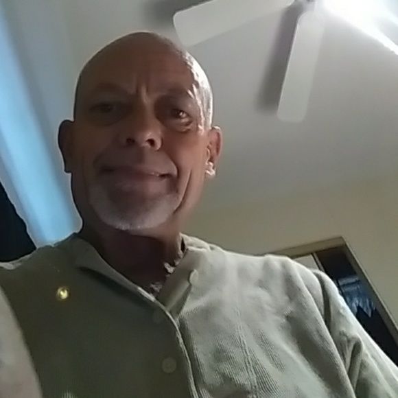 Profile Picture of David Gilmore (@drgilmore7) on Poshmark