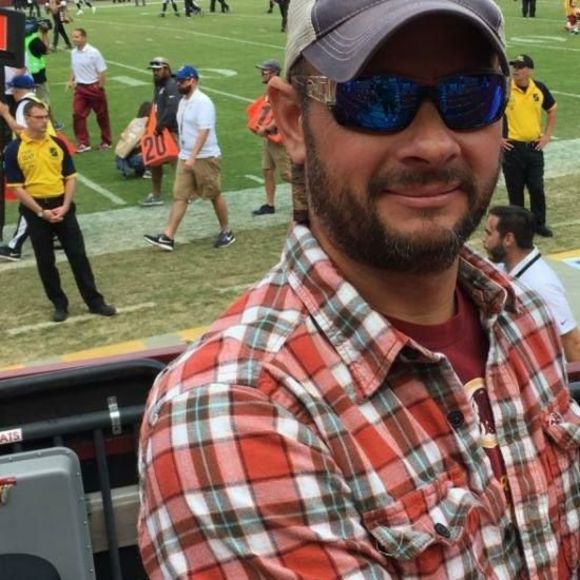 Profile Picture of David Bart (@fortdave) on Poshmark