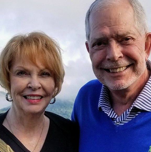 Profile Picture of Valerie Keith (@valerie0508) on Poshmark