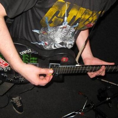 Profile Picture of Tom Pharo (@tomtheowl) on Twitter