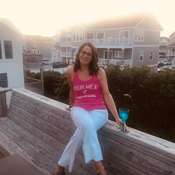 Profile Picture of Janess Engels (@je10135) on Poshmark