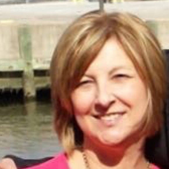 Nancy Pollock - Poshmark Profile Picture of Nancy Pollock (@magoo115) on Poshmark