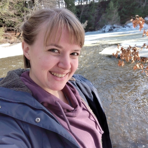 Profile Picture of Haley Tramposch (@haleytramposch) on Poshmark