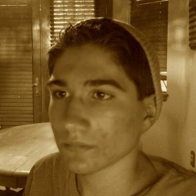 Profile Picture of Alexander Costello (@uncledimir) on Twitter