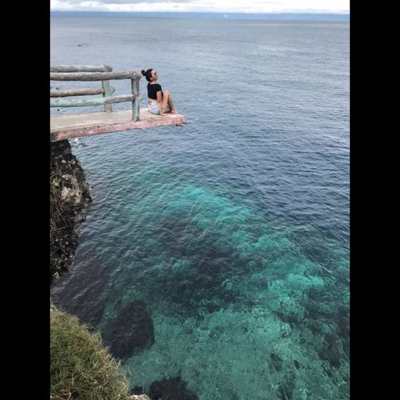 Anita Cheng - Poshmark Profile Picture of Anita Cheng (@anitanitanita) on Poshmark