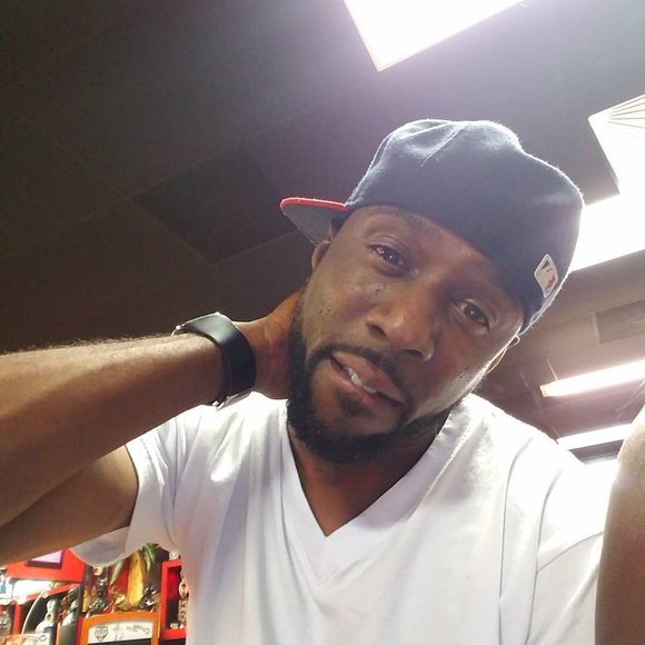 Profile Picture of Nathaniel Jones (@moosey78) on Poshmark