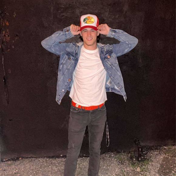 Profile Picture of Nathaniel Ellis (@nathanielell306) on Poshmark