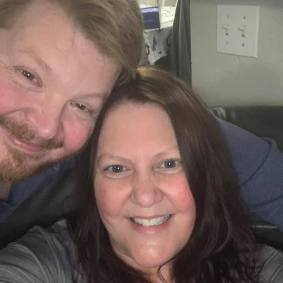 Profile Picture of Robert Saviski (@robertsaviski) on Poshmark