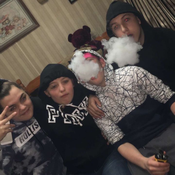 Profile Picture of alookhart (@alookhart) on Tiktok