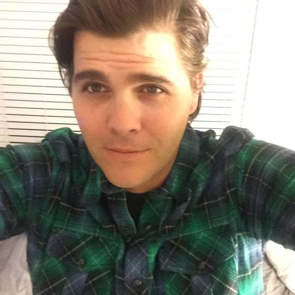 Profile Picture of Danny Webb (@scrubs237) on Poshmark