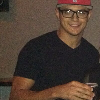 Profile Picture of D Irvin Loya (@iloya19) on Twitter