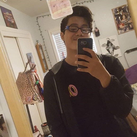 Profile Picture of Daniel Labone (@danb456) on Poshmark