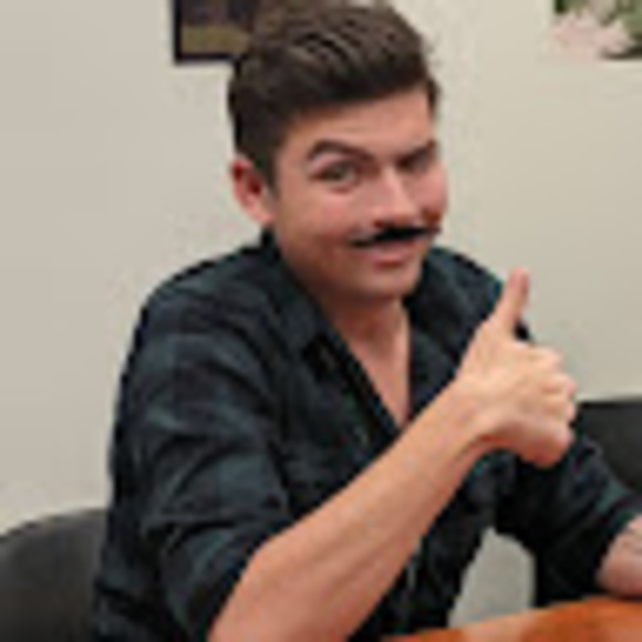 Connor Lind - Poshmark Profile Picture of Connor Lind (@connoroonie69) on Poshmark