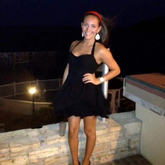 Profile Picture of Nicole Blasich (@blasich123) on Poshmark