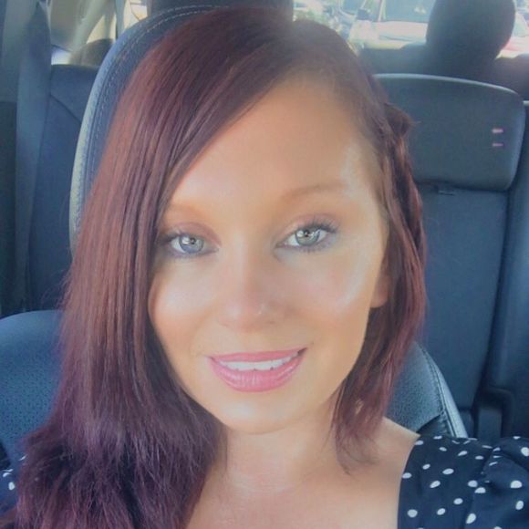 Profile Picture of Emma Best (@ebest82) on Poshmark