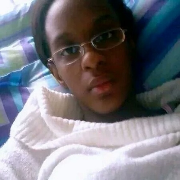 Profile Picture of Nakoya Summers (@nakoyasummers) on Poshmark