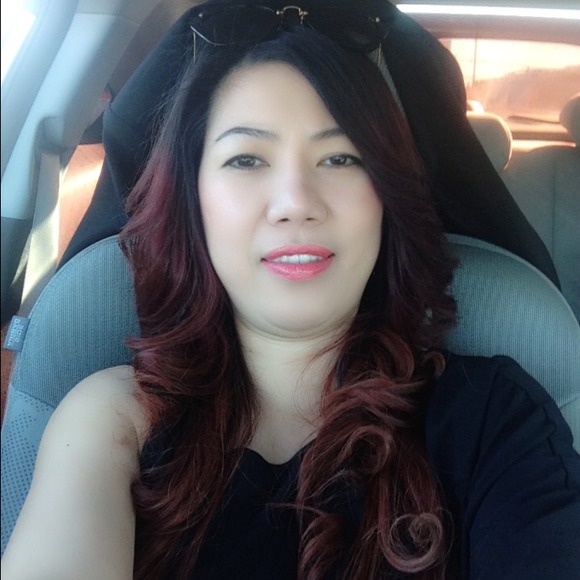 Profile Picture of Phuong Phan (@ngophan) on Poshmark