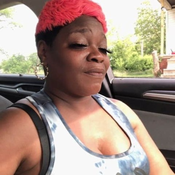 Josalyn Haynes - Poshmark Profile Picture of Josalyn Haynes (@josalynhaynes) on Poshmark