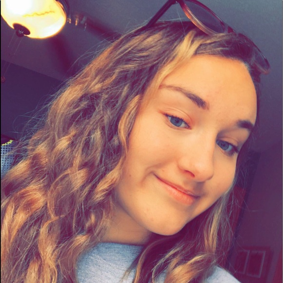 Profile Picture of Autumn Blahosky (@ablahosky1) on Poshmark