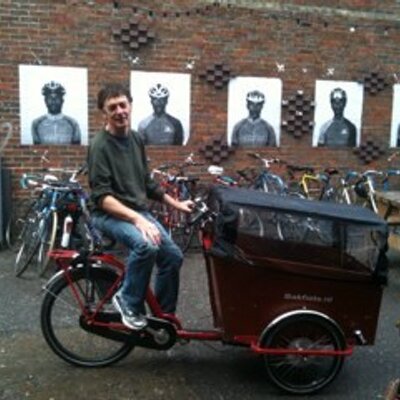 Profile Picture of Richard Patterson (@slenderlorris) on Twitter