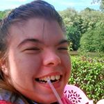 Profile Picture of laura reneaud (@laurareneaud) on Instagram