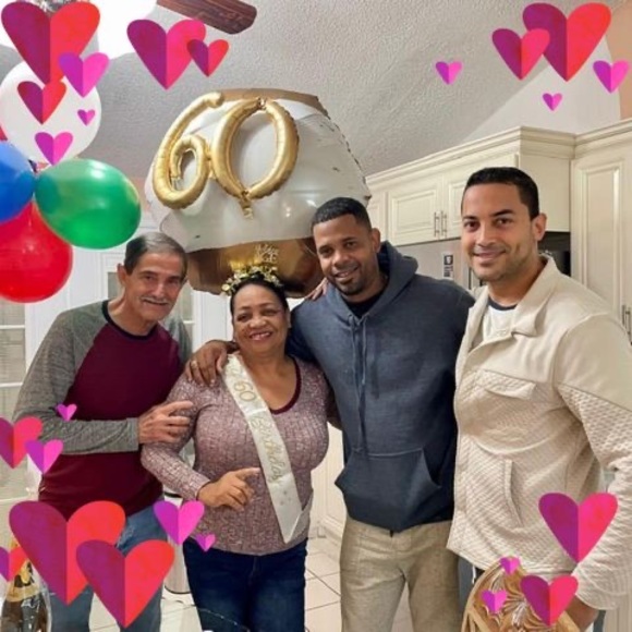 Profile Picture of Juana maria Luis (@juanila) on Poshmark