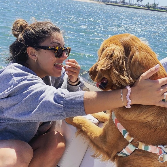 Profile Picture of Carlie Wagner (@carliewagner877) on Poshmark