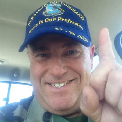 Profile Picture of Darrin Mitchell (@ddzlmitchell) on Twitter