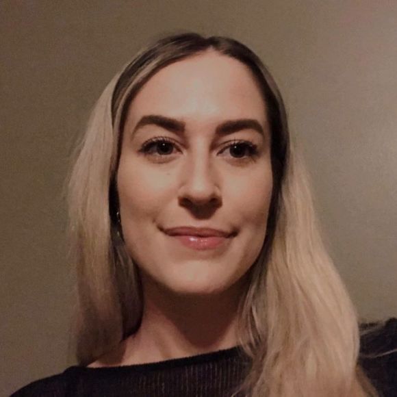 Profile Picture of Sabryna Vienneau (@sabryna_236) on Poshmark