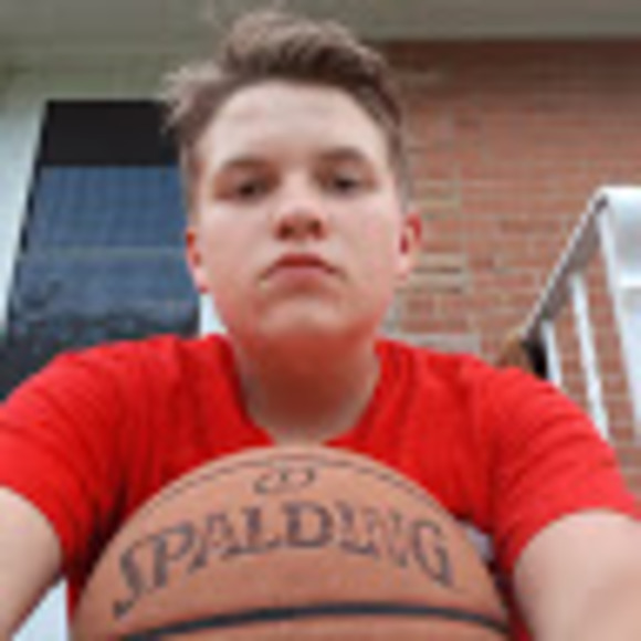 Profile Picture of I'm nick Eachus (@neachus60) on Poshmark