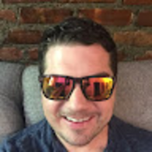 Profile Picture of Jeffrey Holter (@jholter60) on Poshmark