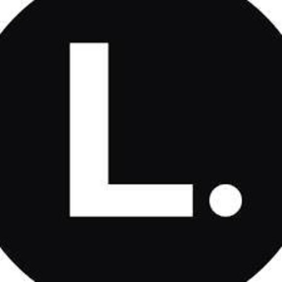 Profile Picture of Lauren Rosenfarb (@lrosenfarb) on Poshmark