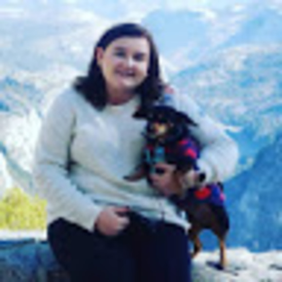 Profile Picture of Laura Grider (@griderlaura7) on Poshmark